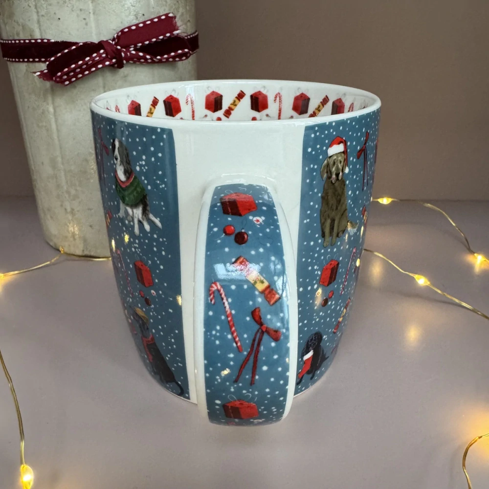 Porcelánový hrnek Christmas Dogs, Alex Clark 400ml