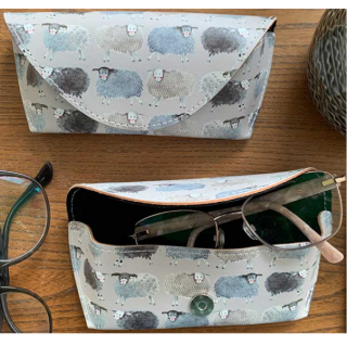 Pouzdro na brýle Sheeps, Alex Clark